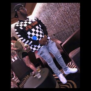 Meet your Posher, Mondo